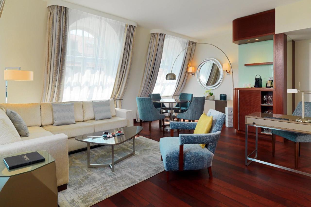 Sheraton Sopot Hotel Dış mekan fotoğraf Suite at the Mandarin Oriental, Munich