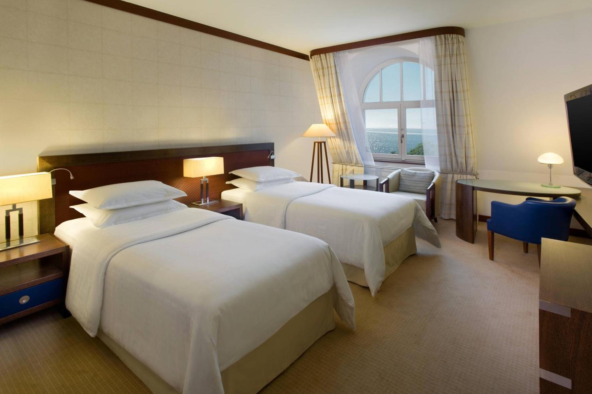 Sheraton Sopot Hotel Dış mekan fotoğraf A room at the hotel